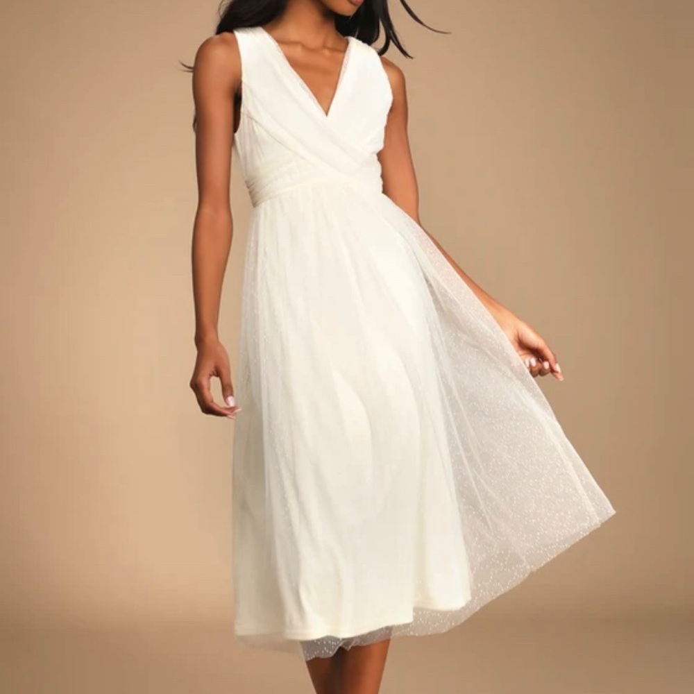 Lulu’s Mesmerized By You Cream Dotted Tule Midi dress
